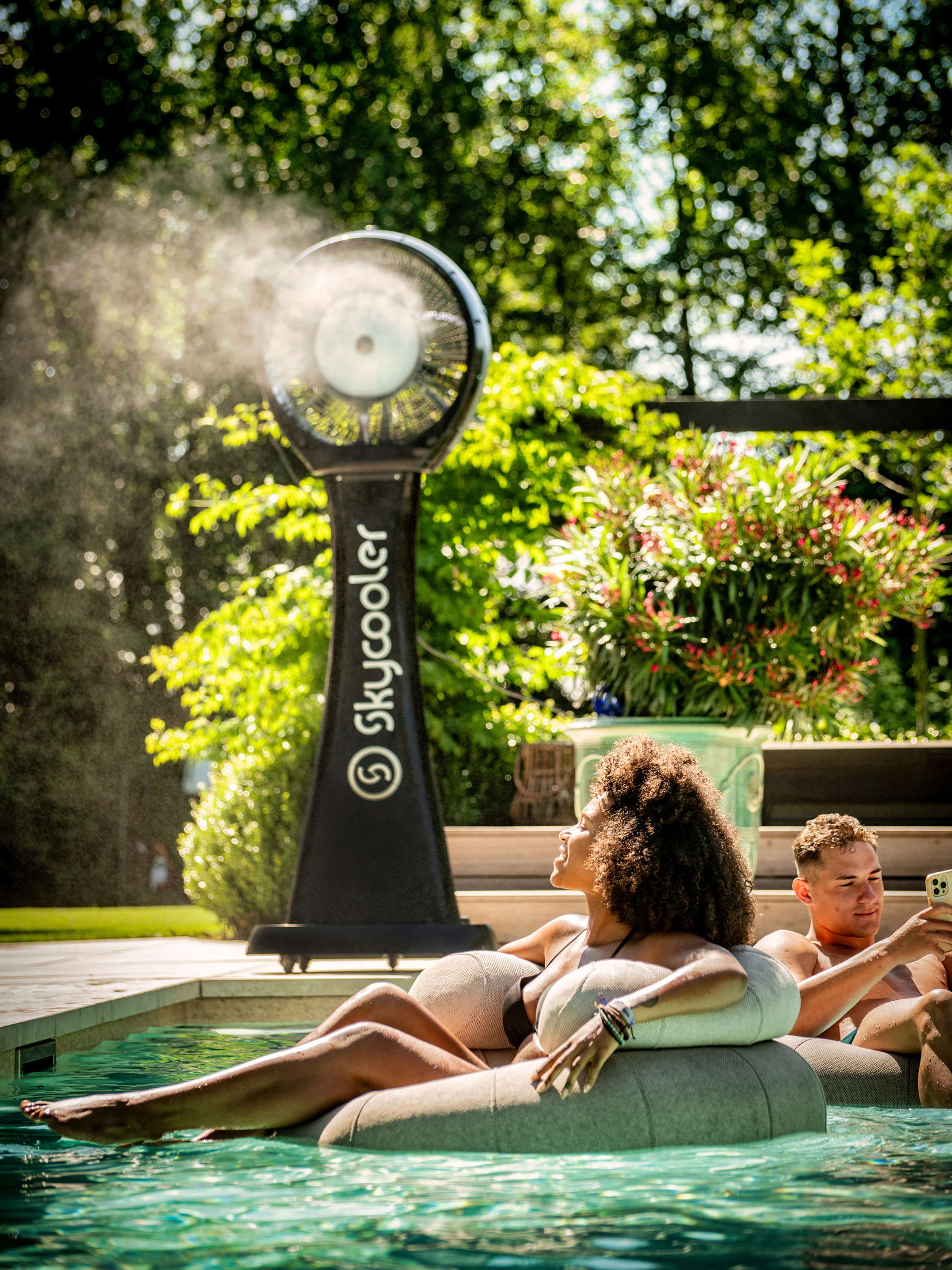 Manténgase fresco y libre de insectos con Skycooler: su artículo imprescindible para el verano